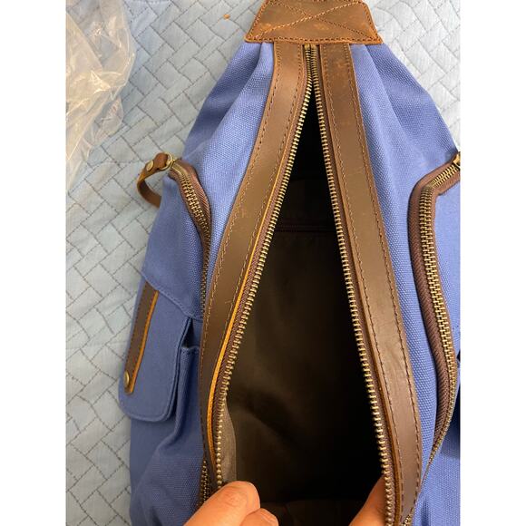 SchedWit !!!Cross Body Bag - New With Tags - Great Condition! - Picture 3 of 3